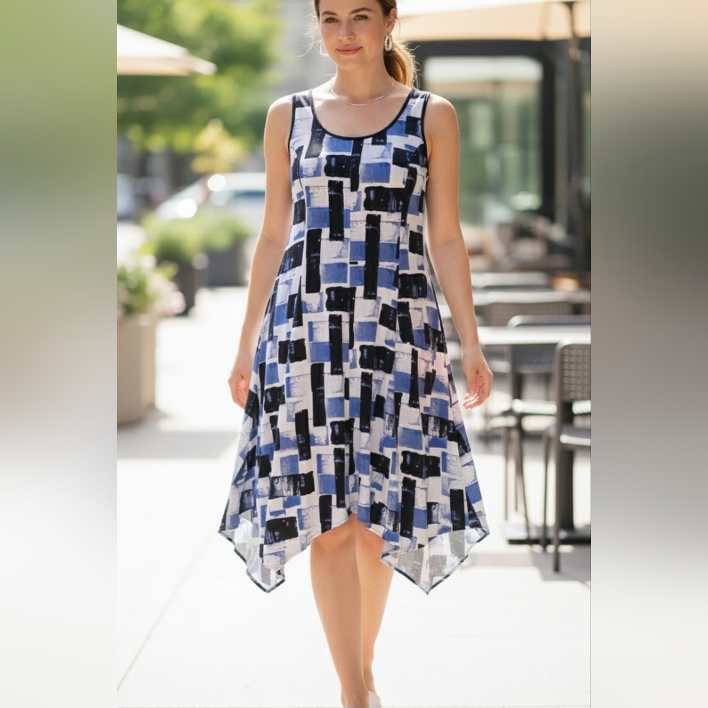 JONES N Y.. Chic Asymmetrical Blue and Black Dress. (67)